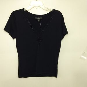 JONES WEAR BEADED SHORT SLEEVES T SHIRT SIZE SMALL